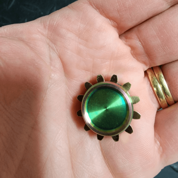 original mini cog shown on a hand-fun fidgets