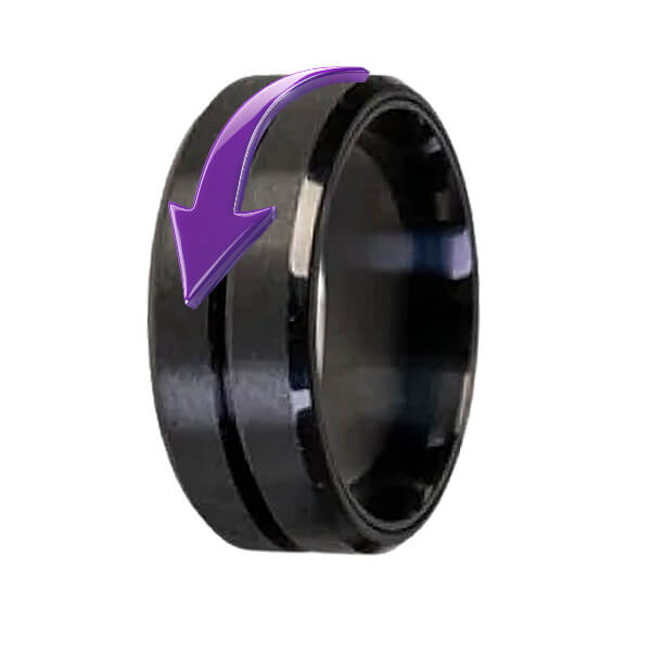 Black rotating fidget ring with a purple arrow pointing to it on a white background-fun fidgets