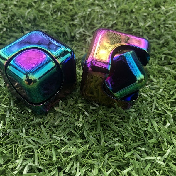 Metal Spinning Cube-Oil Slick